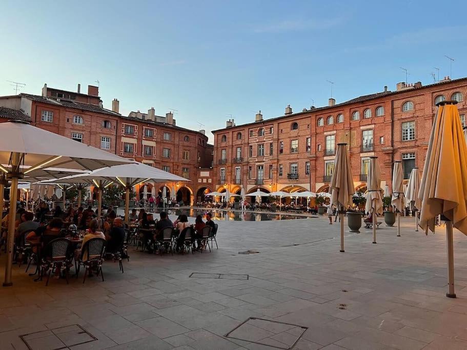 Le Theatre, Coeur De Ville Montauban Exterior foto